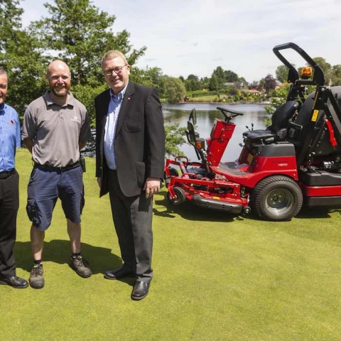 Course manager John Quinn, centre, with Reesink’s Mike Turnbull, right, and Cheshire Turf Machinery’s Peter McGreevy alongside the versatile ProLine H800.