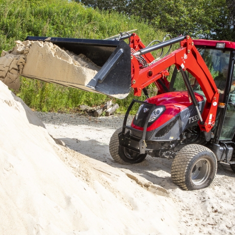 The new tractor will be used mainly for loading sand and aggregates and for transporting a debris blower to help clear the course and surrounding spaces from leaves and grass cuttings.