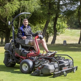 Course manager Grant Moran operating one of the Greensmaster 3420 TriFlex hybrid riding greensmowers acquired by the club to reduce its environmental impact and help protect the course’s biodiversity.